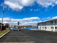 Motel 6 Fort Wayne, IN - Bãi đậu xe