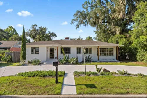 Family-Friendly Gainesville Home - Walk to UF - Pool + Sleeps 16 - 3-Star