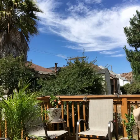 West Oakland Home Minutes from San Francisco - 3Br with Full Kitchen