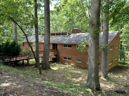 Nestled in a Quiet Neighborhood, Yet Minutes to Tech - 4-Star