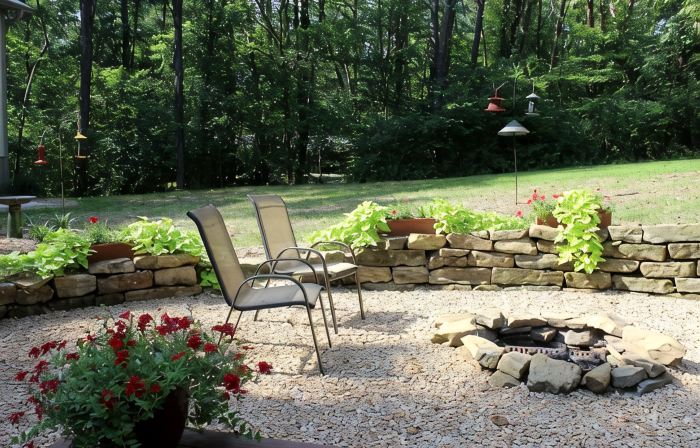 Large Apartment with Private Entrance, Car Port, Deck, and Firepit, Sleeps 4.