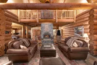 Lake front Lodge on Lake Swift - 5-Star