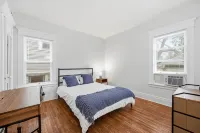 Beautifully Renovated 3 bedroom Elmwood Village Apt - 2 estrellas