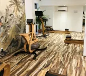 Holzer II - Gym