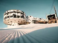 Galaaxy Mountain Hostel--Nur Mit der Gondelbahn Erreichbar - bar