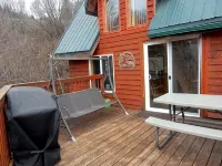 Alaska Adventure Cabins - parking