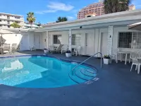 Tropical Sky Ranch Motel - Pet friendly