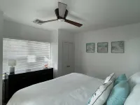 “Coastal Bliss: Stunning 2-Bedroom Condo with breathtaking Beach and Pool Views” - 3-Star