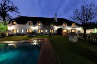 Oakhurst Hotel - piscine