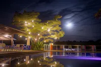 Tortuga Lodge - Pools