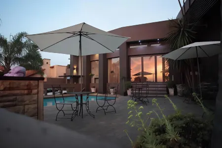 Absolut Guest Boutique Отели рядом с достопримечательностью «Twenty Three on Riverside»