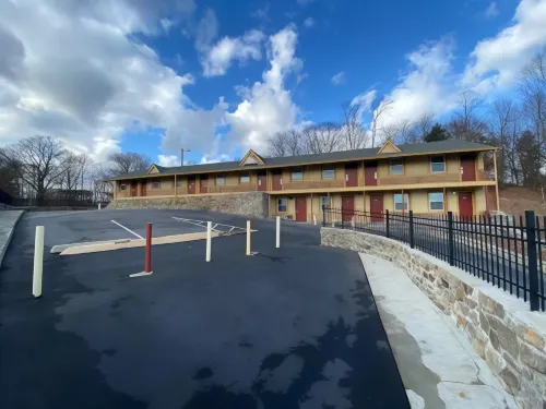 Golden Hill Inn-Danbury Hotels in Danbury