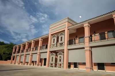 Casa Bruna Luxury Lofts Hotels near Parroquía Sagrado Corazón de Jesús