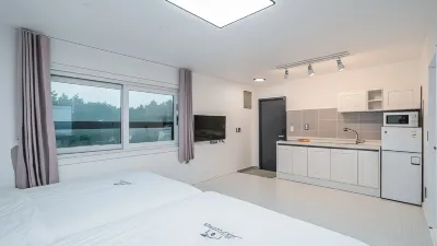 Taean Bibione Pension Hotels near Ch'ŏngp'odae-haesuyokchang