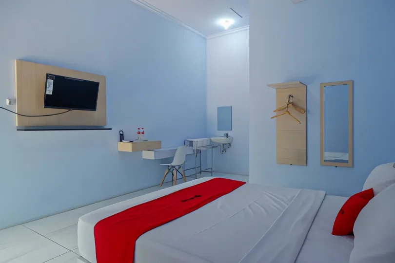 RedDoorz Syariah Near Stasiun Pekalongan 3