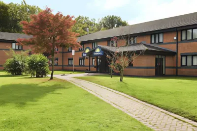 Days Inn by Wyndham Warwick North M40 Hotels near Kennedy Square Play Area