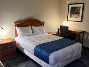 Travelodge by Wyndham Lincoln Northeast