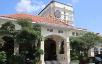 Solia Zigna Kampung Batik Laweyan Hotel dekat Apikes Citra Medika Surakarta