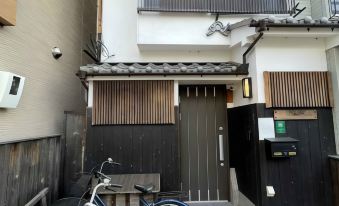 Fushimi Inari House