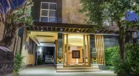 The Visala Boutique Suites Seminyak Hotels near Batu Belig Beach