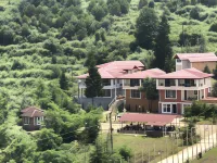 Zarha Mountain Resort فنادق في Dirlik Mahallesi