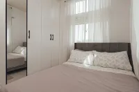 Modern Luxe Condo Unit in Cavite Hotels in Imus