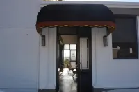 Emakhosini Hotel on East