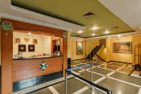 RedDoorz Plus Near Dunia Fantasi Ancol Hotels in North Jakarta
