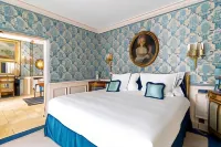 Relais & Château Louise de La Vallière Отели в г. 