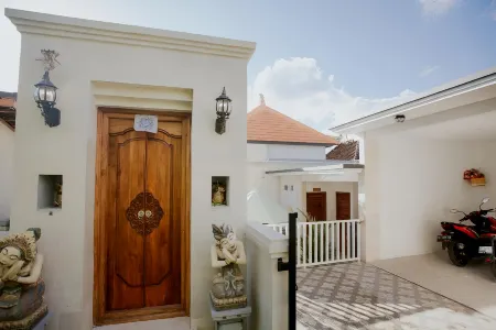 Seven Angels Villa and Hostel