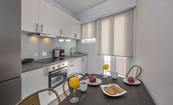 Roomy and Comfortable Apartment Near Acropolis by Ghh