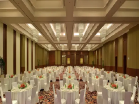 Park Plaza Zirakpur Hotels in Zirakpur