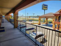 Scottish Inn and Suites Beaumont Hotels in Beaumont