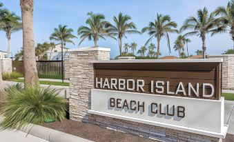 Harbor Island Beach Club by Villatel