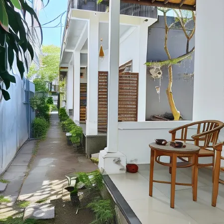 Lumbung Sari Home Stay Отели рядом с достопримечательностью «Пляж Амед»