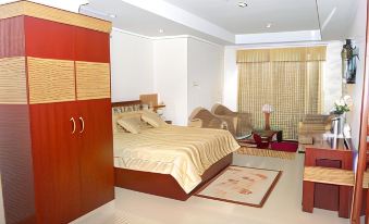 Hotel Kpm Tripenta - Housity