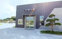 Nonsan Raon Village Pension Hotel dekat Universitas Geumgang