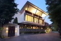 Best Western Kuta Villa Отели в г. Бали