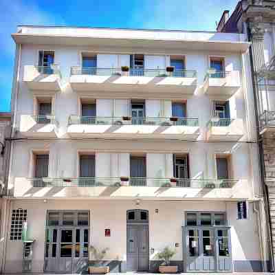 Hôtel Le National Hotel Exterior