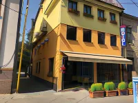 心田城市飯店 圖澤拉住宿飯店