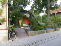 Apartment (62 m²), 1 Schlafzimmer und 1 eigene Badezimmer in Jena Stadtzentrum Hotels in Zöllnitz