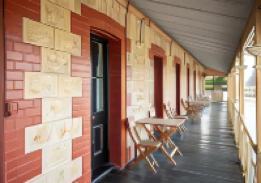 Anchorage Seafront Hotel