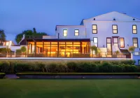 The Alphen Boutique Hotel & Spa Hotel berhampiran Southern Suburbs