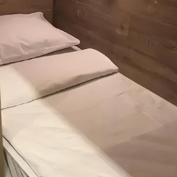 Shelter Три вокзала (Шелтер) Отели рядом со станцией Ленинградский вокзал