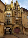 Hôtel Grand Confort Le Moulin Rouge Các khách sạn ở Coly