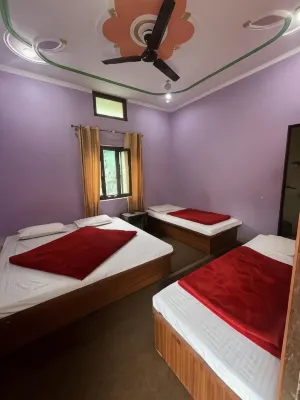 Devlok the Grand Lodge & Restaurant Hotel di Chamoli Gopeshwar