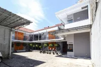 RedDoorz @ Merdeka Street Garut Hoteles en Garut Kota