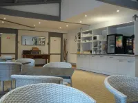 Logis Hotels - Hotel et Restaurant l'Oceana - parking