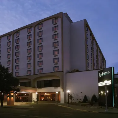 Radisson Hotel Bismarck Hotels near JOANN Fabric and Crafts