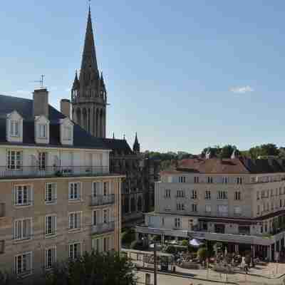Logis Hôtel du Château Caen Centre Hotel Exterior
